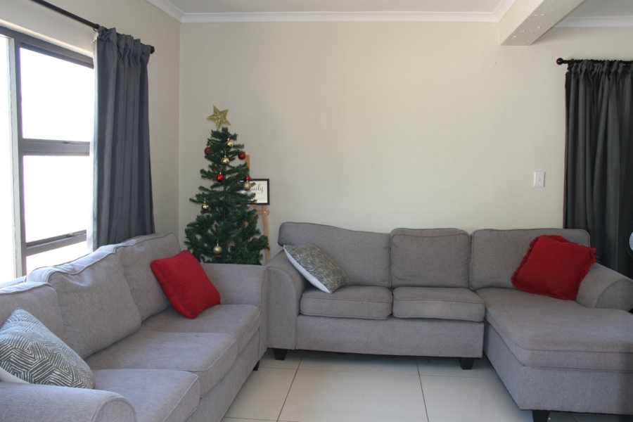 2 Bedroom Property for Sale in Protea Heights Western Cape